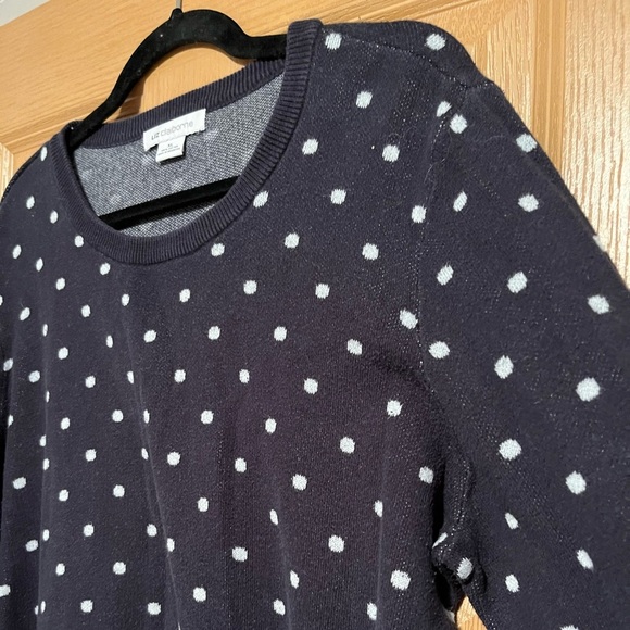 Liz Claiborne Navy and White Polka Dot Classic Sweater - Picture 4 of 8